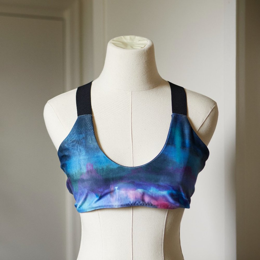 Lukka Lux Blue + Purple Watercolor Lightweight Sports Bra NWOT